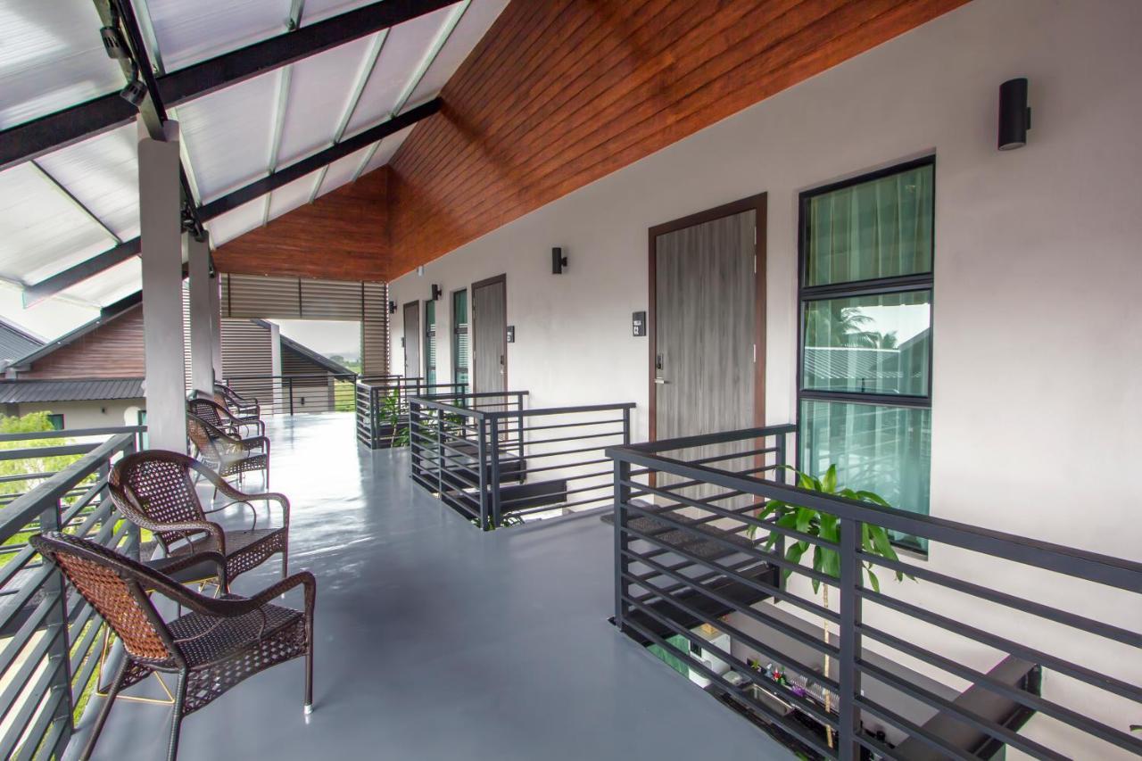 Villa Paddy Padang Mat Sirat Exterior foto