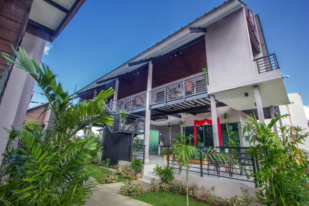 Villa Paddy Padang Mat Sirat Exterior foto